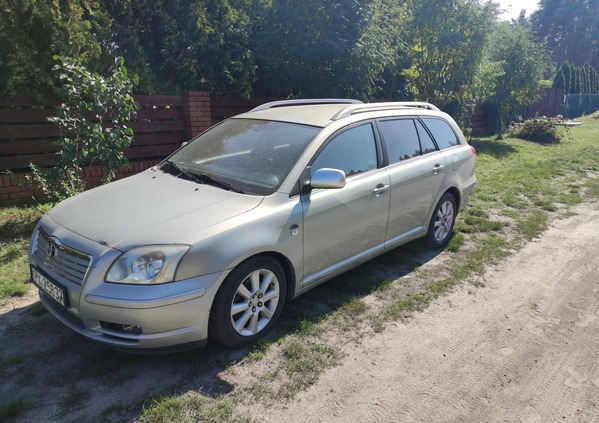 Toyota Avensis cena 5000 przebieg: 406000, rok produkcji 2003 z Nowe Miasteczko małe 29